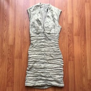 Nicole Miller Gold Metallic Bodycon Sheath Dress